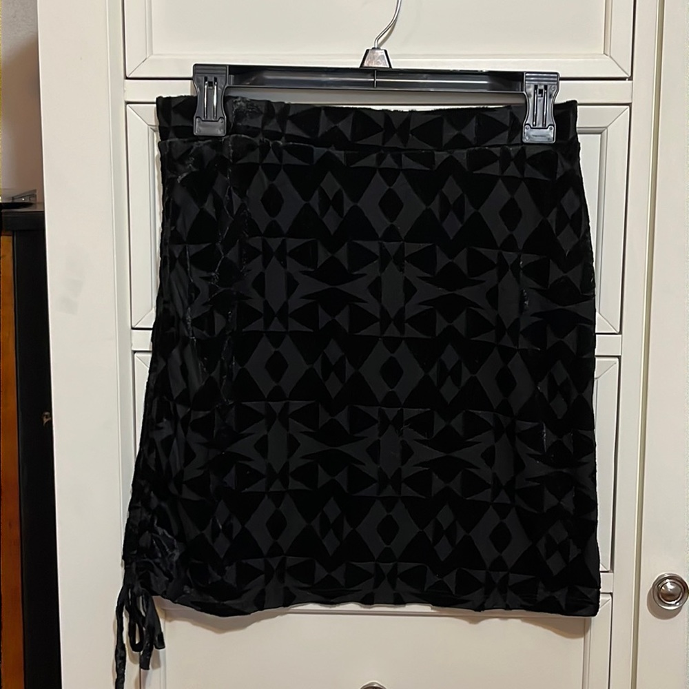 3/$12  Dressy mini skirt with velvet detail. Size M. NWT
